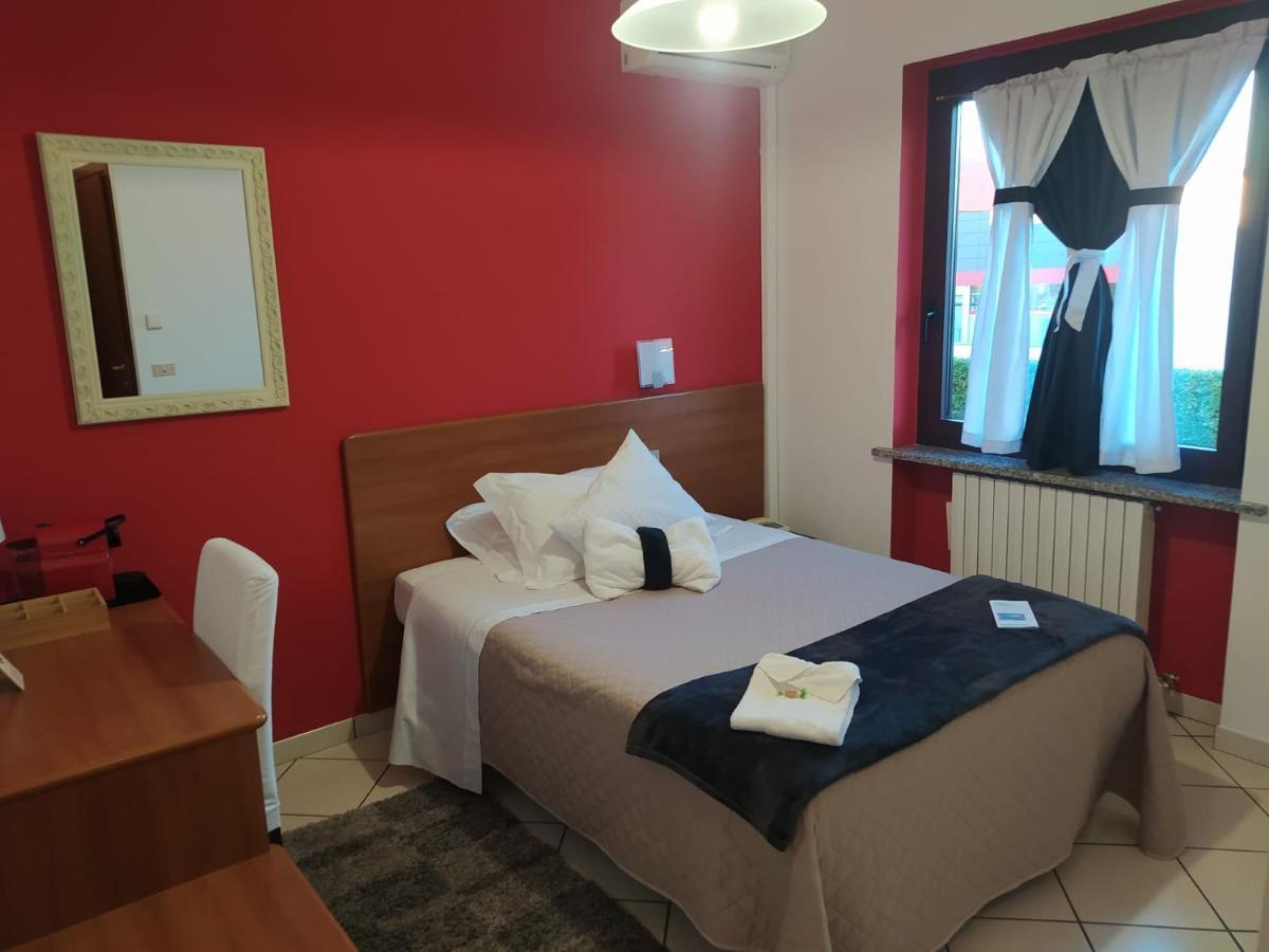 Hotel Baiardo Romagnano Sesia Exteriér fotografie