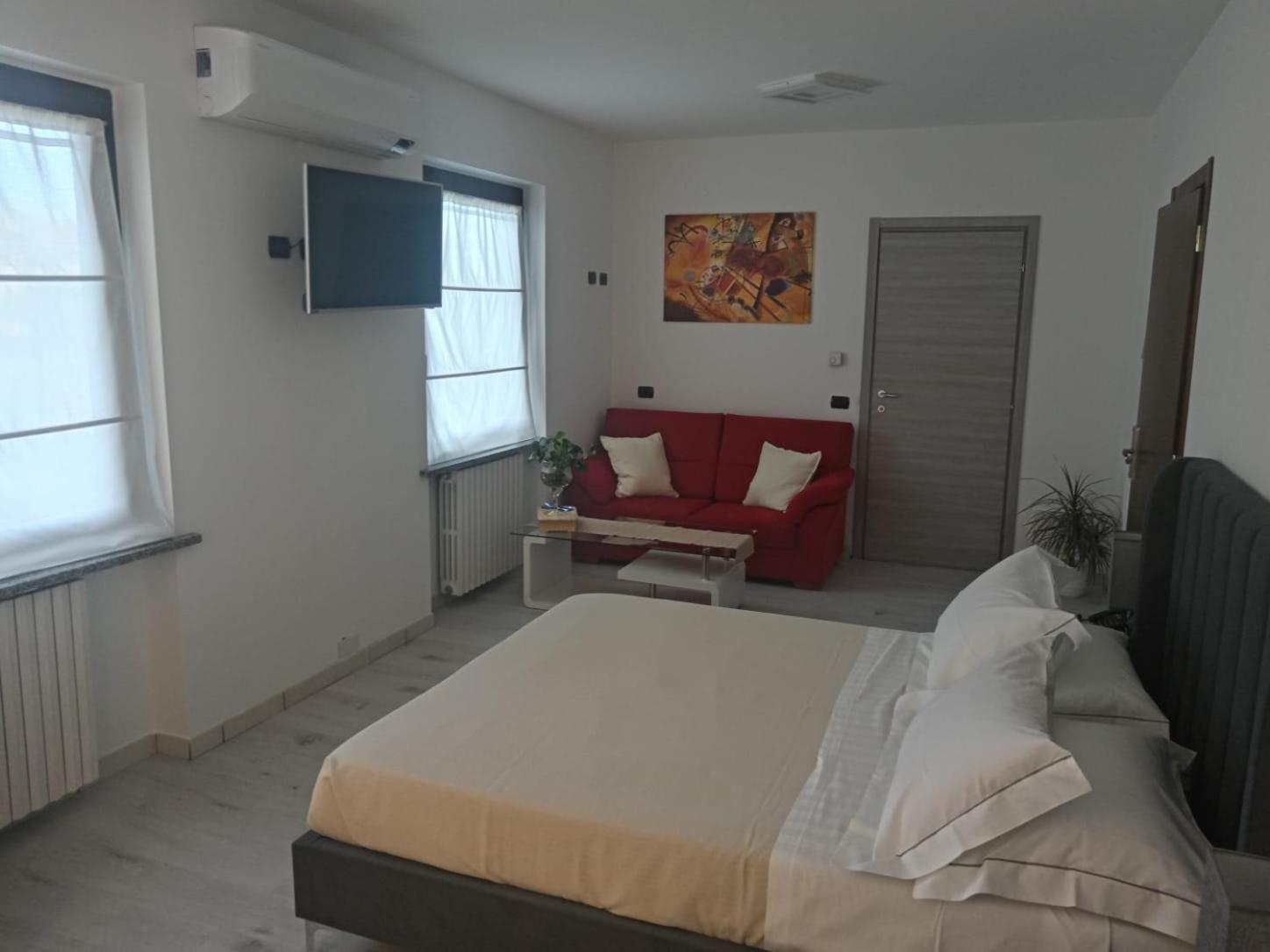 Hotel Baiardo Romagnano Sesia Exteriér fotografie